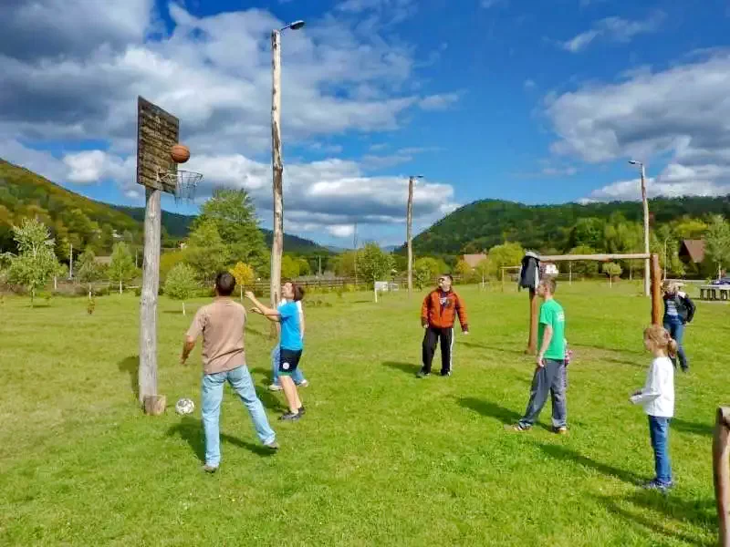 Szállás Zetea - Casa la cheie Nagy Lak III-VII. *** | Zeteváralja - Nagy Lak III-VII. Kulcsosházak ***. A kép szerzői jogvédelem alatt állhat. Javasolt a kapcsolatfelvétel a jog tulajdonossal.