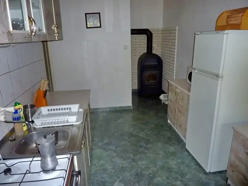 Sub Cetate Cazare | Cabană (K0719-21) Imaginea poate fi supusă drepturilor de autor. Se recomandă contactarea titularului drepturilor.