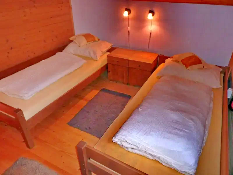 Zeteváralja Szállás | Kulcsosház (K0716-31) A kép szerzői jogvédelem alatt állhat. Javasolt a kapcsolatfelvétel a jog tulajdonossal.