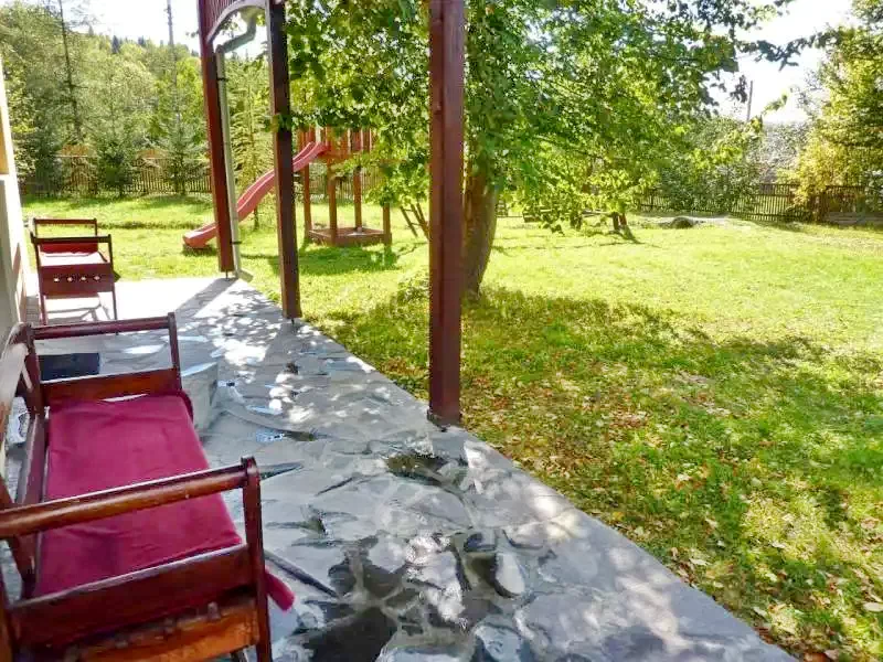 Izvoare Cazare | Cabană (K0404-27) Imaginea poate fi supusă drepturilor de autor. Se recomandă contactarea titularului drepturilor.