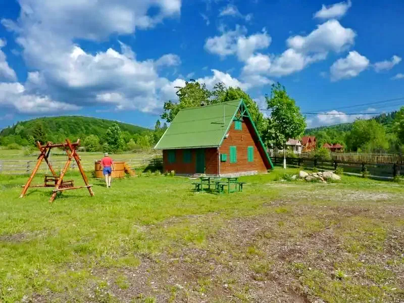 Izvoare Cazare | Cabană (K0519-3) Imaginea poate fi supusă drepturilor de autor. Se recomandă contactarea titularului drepturilor.