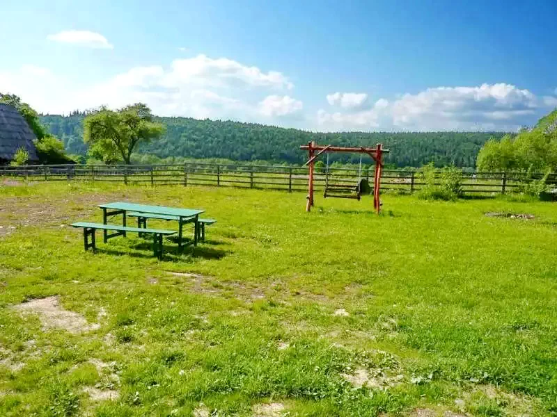 Izvoare Cazare | Cabană (K0519-6) Imaginea poate fi supusă drepturilor de autor. Se recomandă contactarea titularului drepturilor.