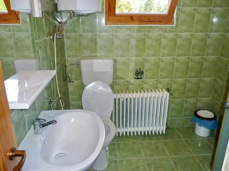 Izvoare Cazare | Cabană (K0723-13) Imaginea poate fi supusă drepturilor de autor. Se recomandă contactarea titularului drepturilor.