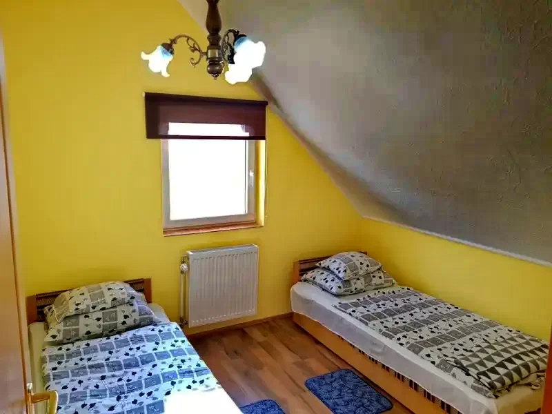  Cazare | Cabană (K0201-9) Imaginea poate fi supusă drepturilor de autor. Se recomandă contactarea titularului drepturilor.