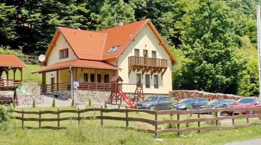 Izvoare Cazare | Pensiune (K1287-22) Imaginea poate fi supusă drepturilor de autor. Se recomandă contactarea titularului drepturilor.