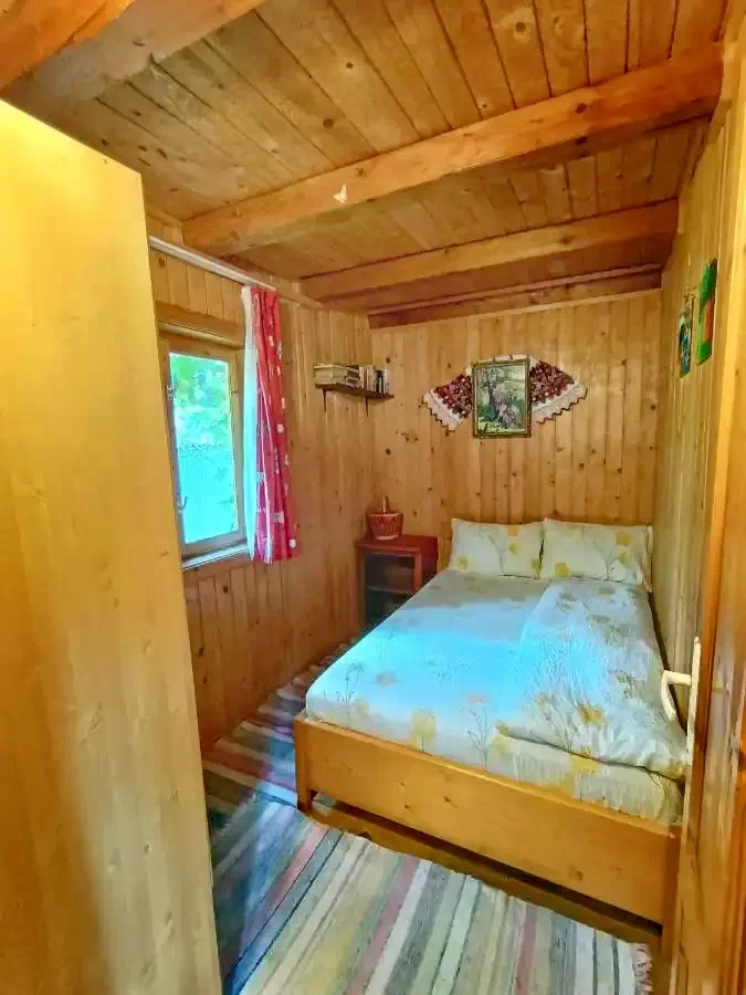 Szállás Chișcău - Cabana Măduța Traian | Kiskoh - Măduța Traian Kulcsosház. A kép szerzői jogvédelem alatt állhat. Javasolt a kapcsolatfelvétel a jog tulajdonossal.