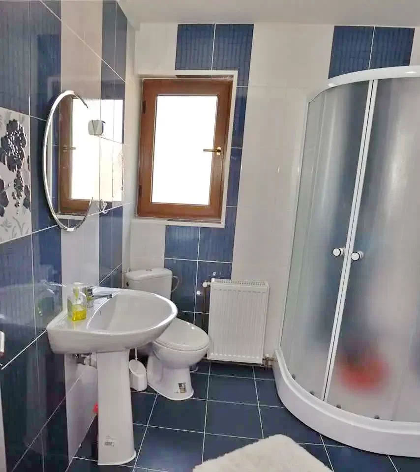 Coltău Cazare | Motel (K1004-6) Imaginea poate fi supusă drepturilor de autor. Se recomandă contactarea titularului drepturilor.