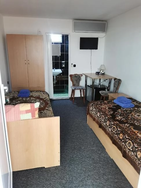 Belényes Szállás | Panzió (K0122-5) A kép szerzői jogvédelem alatt állhat. Javasolt a kapcsolatfelvétel a jog tulajdonossal.