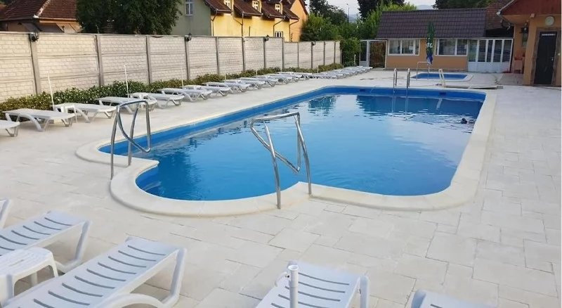 Belényes Szállás | Motel (K0122-10) A kép szerzői jogvédelem alatt állhat. Javasolt a kapcsolatfelvétel a jog tulajdonossal.