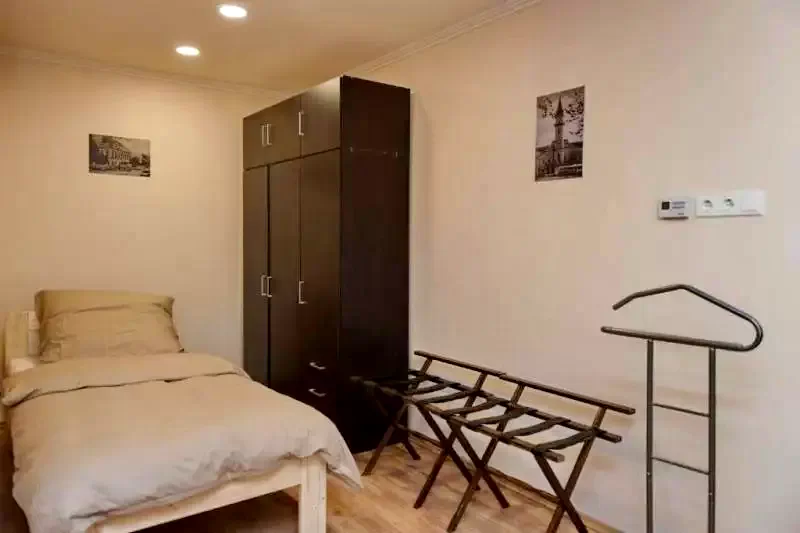 Ionești Cazare | Hotel**** (K1349-11) Imaginea poate fi supusă drepturilor de autor. Se recomandă contactarea titularului drepturilor.