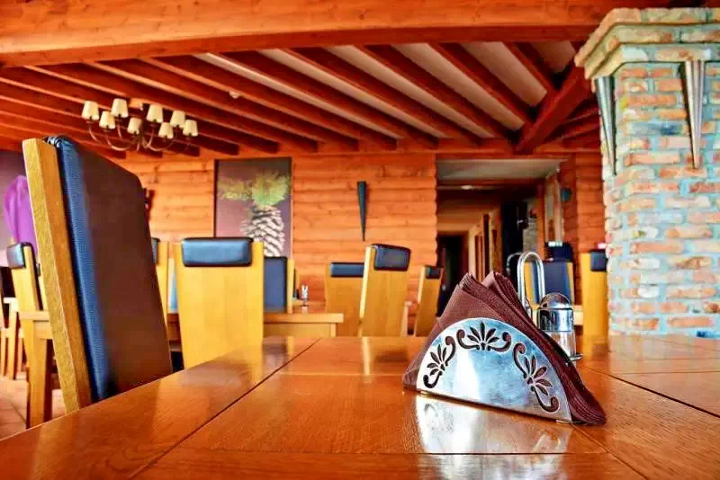 Madarasi Hargita Szállás | Motel (K0067-12) A kép szerzői jogvédelem alatt állhat. Javasolt a kapcsolatfelvétel a jog tulajdonossal.