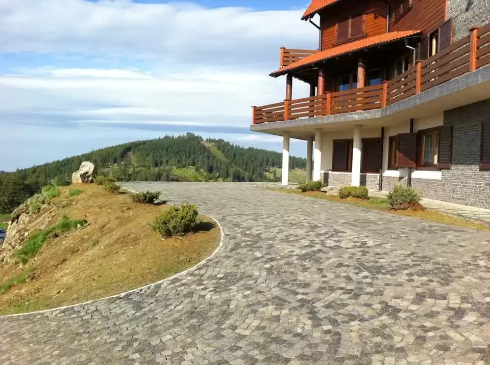 Harghita Madaras Cazare | Motel (K0067-33) Imaginea poate fi supusă drepturilor de autor. Se recomandă contactarea titularului drepturilor.