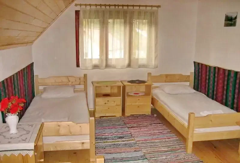Gyimesközéplok Szállás | Vendégház (K0617-6) A kép szerzői jogvédelem alatt állhat. Javasolt a kapcsolatfelvétel a jog tulajdonossal.