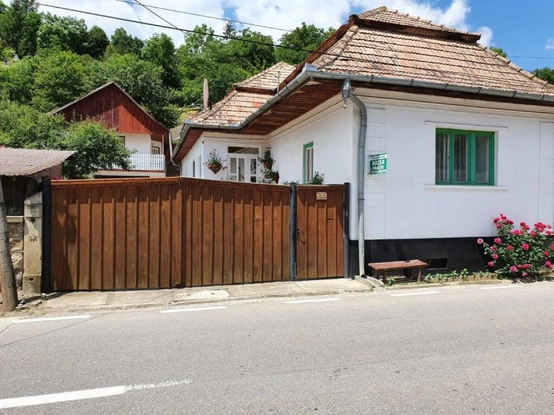 Rimetea Cazare | Casă de oaspeți (K1090-21) Imaginea poate fi supusă drepturilor de autor. Se recomandă contactarea titularului drepturilor.