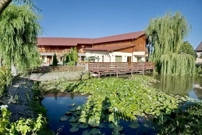 Alba Iulia Cazare | Motel (K1180-1) Imaginea poate fi supusă drepturilor de autor. Se recomandă contactarea titularului drepturilor.