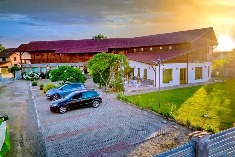 Alba Iulia Cazare | Motel (K1180-9) Imaginea poate fi supusă drepturilor de autor. Se recomandă contactarea titularului drepturilor.