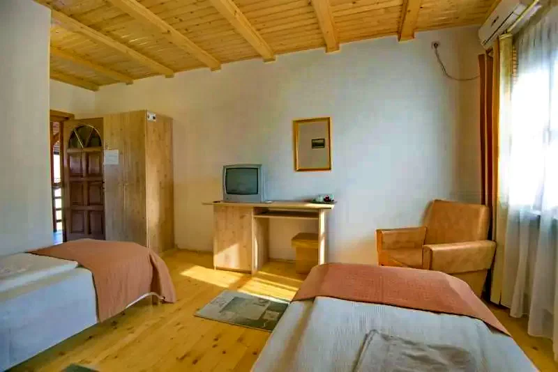 Gyulafehérvár Szállás | Motel (K1180-13) A kép szerzői jogvédelem alatt állhat. Javasolt a kapcsolatfelvétel a jog tulajdonossal.