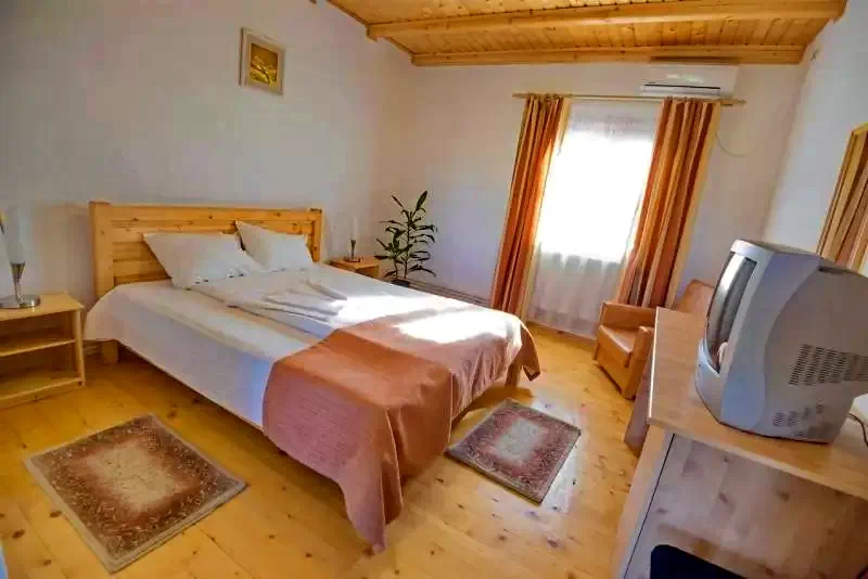 Gyulafehérvár Szállás | Motel (K1180-15) A kép szerzői jogvédelem alatt állhat. Javasolt a kapcsolatfelvétel a jog tulajdonossal.