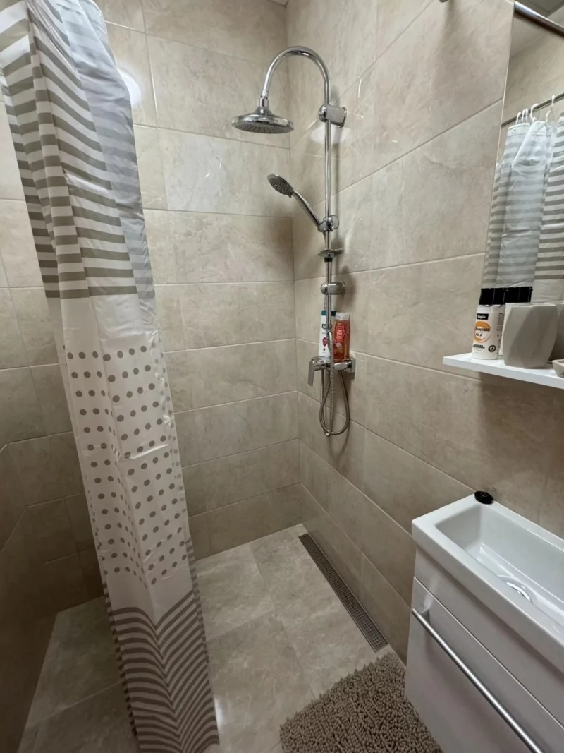 Jula Cazare | Casă de apartamente (K1108-9) Imaginea poate fi supusă drepturilor de autor. Se recomandă contactarea titularului drepturilor.