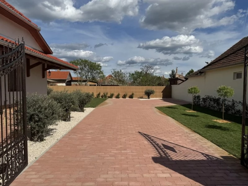 Jula Cazare | Casă de apartamente (K1108-20) Imaginea poate fi supusă drepturilor de autor. Se recomandă contactarea titularului drepturilor.