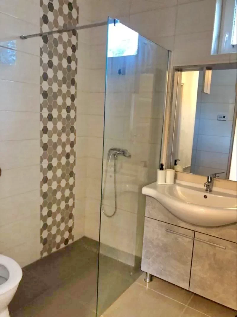  Cazare | Cabană (K0790-6) Imaginea poate fi supusă drepturilor de autor. Se recomandă contactarea titularului drepturilor.