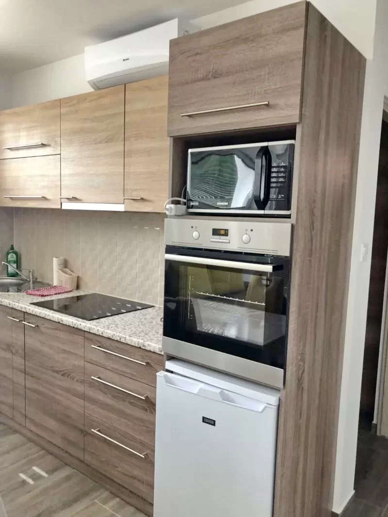  Cazare | Cabană (K0790-13) Imaginea poate fi supusă drepturilor de autor. Se recomandă contactarea titularului drepturilor.