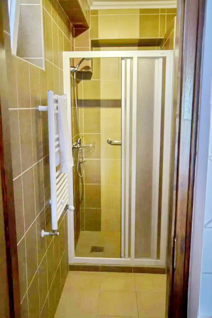  Cazare | Hotel**** (K0020-2) Imaginea poate fi supusă drepturilor de autor. Se recomandă contactarea titularului drepturilor.