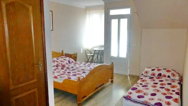  Cazare | Hotel**** (K0020-19) Imaginea poate fi supusă drepturilor de autor. Se recomandă contactarea titularului drepturilor.