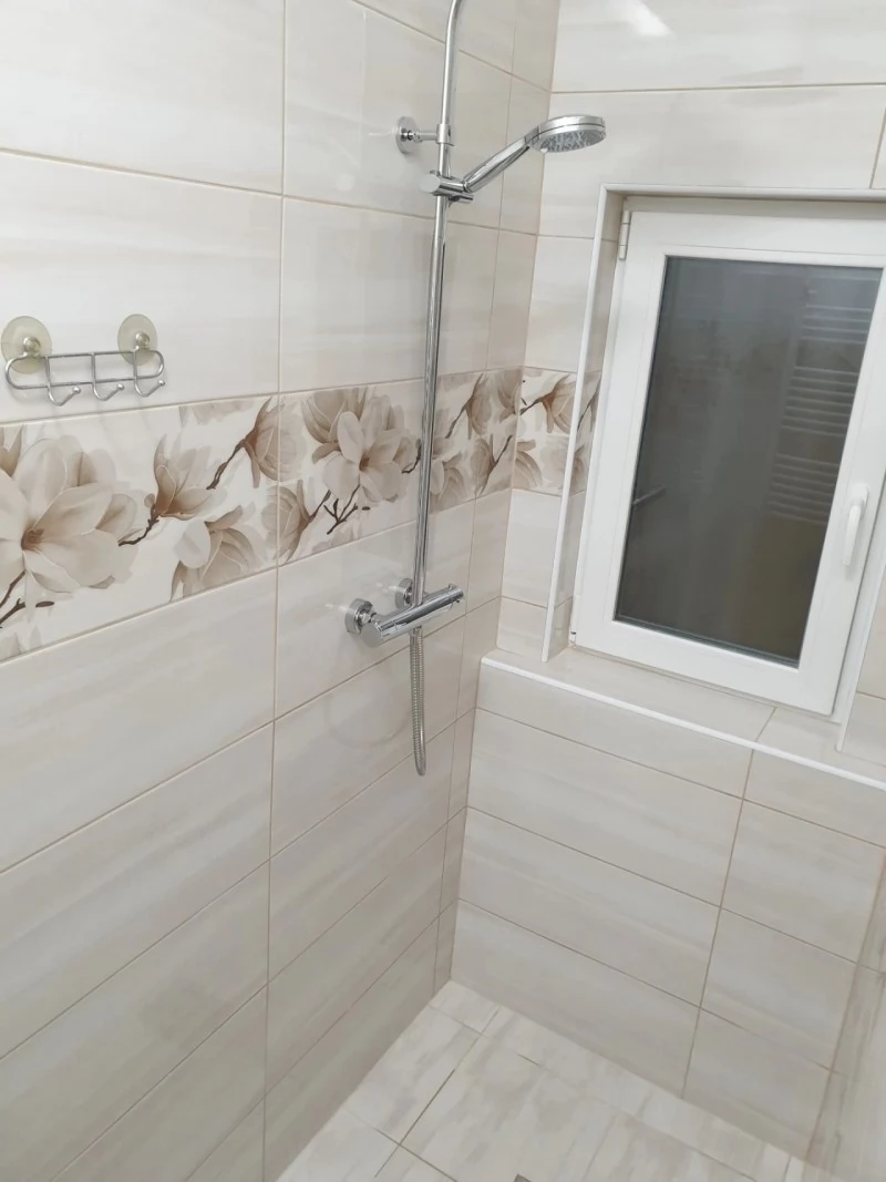  Cazare | Bungalow (K0933-8) Imaginea poate fi supusă drepturilor de autor. Se recomandă contactarea titularului drepturilor.