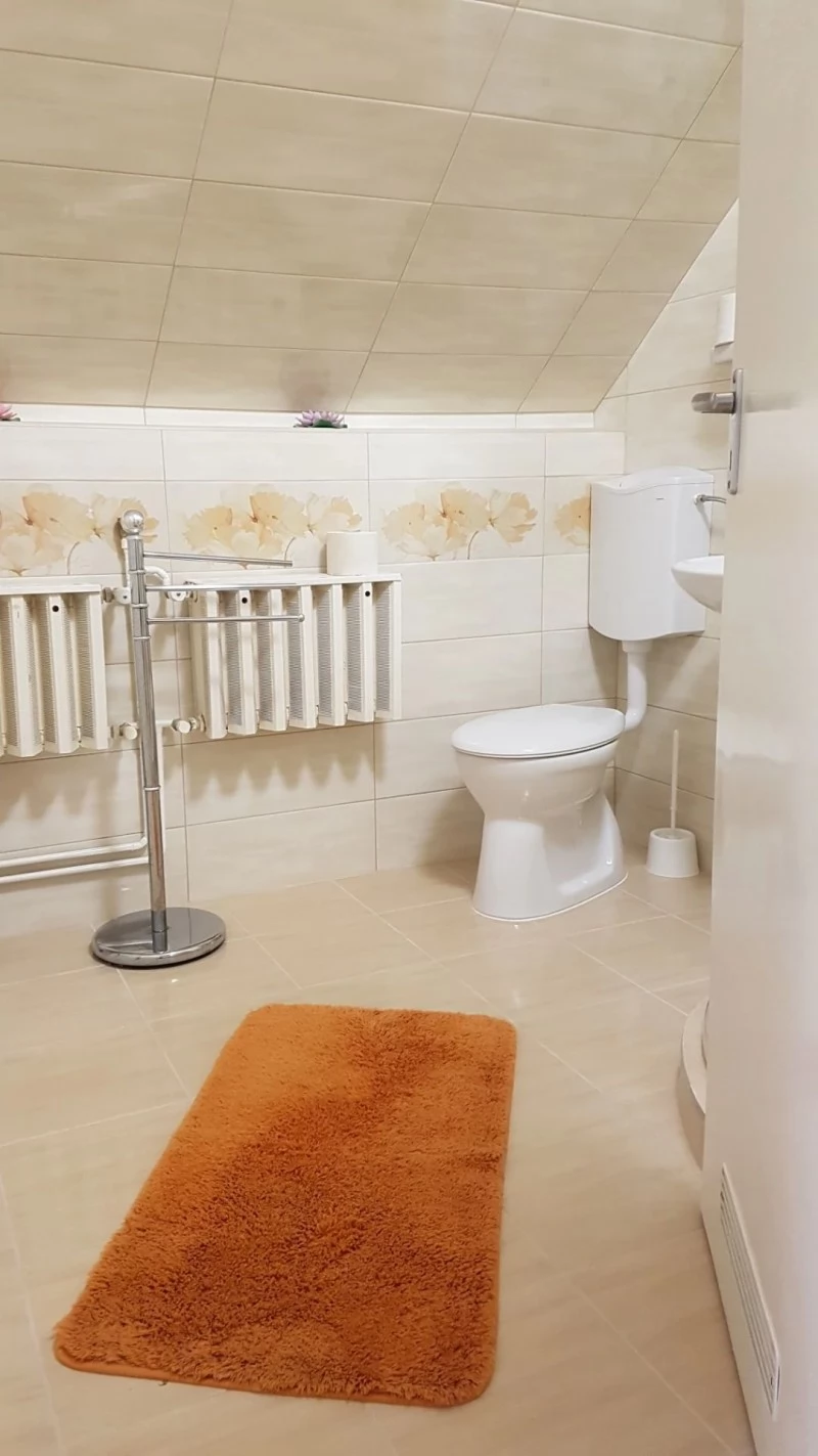  Cazare | Bungalow (K0933-9) Imaginea poate fi supusă drepturilor de autor. Se recomandă contactarea titularului drepturilor.