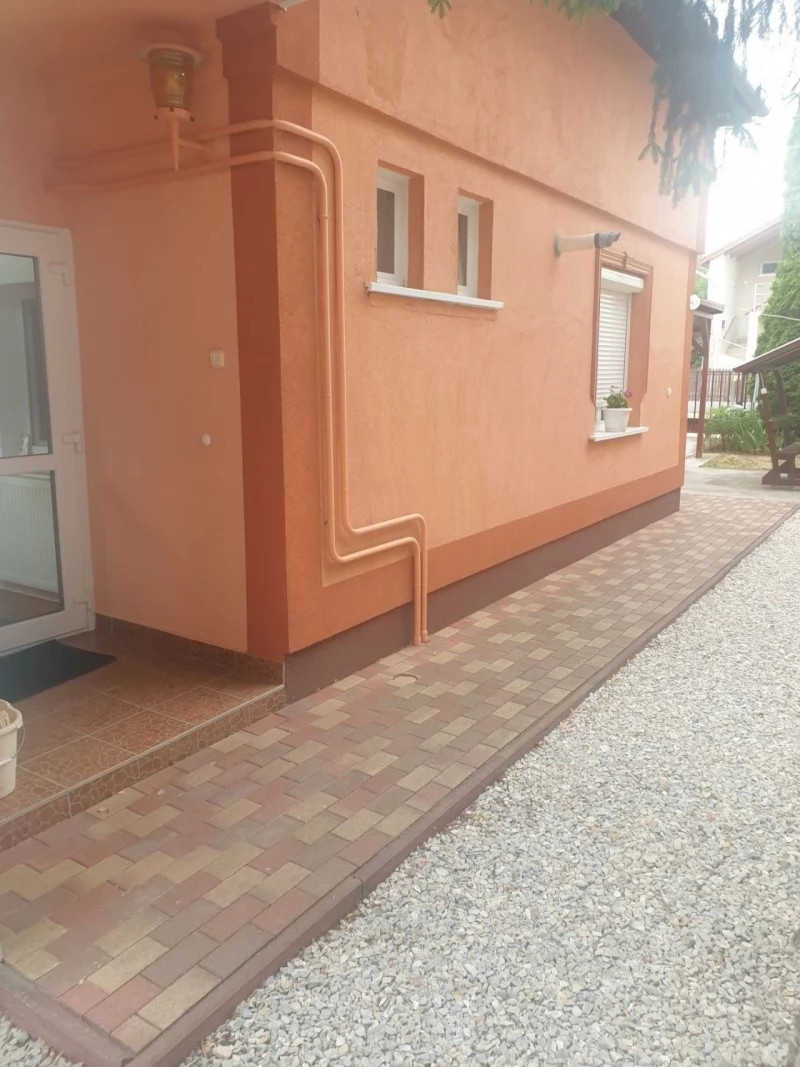 Hajdúszoboszló Szállás | Apartmanház (K0933-21) A kép szerzői jogvédelem alatt állhat. Javasolt a kapcsolatfelvétel a jog tulajdonossal.