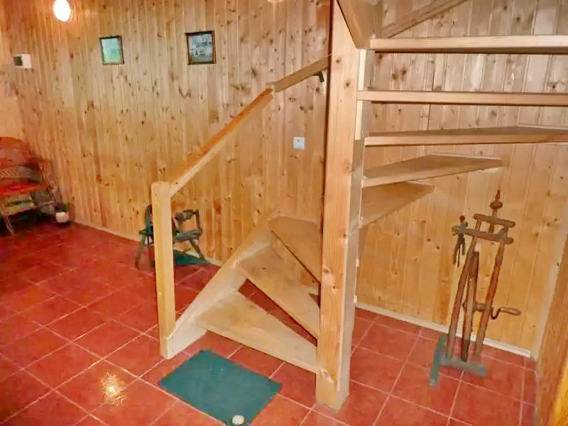 Barajul Zetea Cazare | Cabană (K0389-4) Imaginea poate fi supusă drepturilor de autor. Se recomandă contactarea titularului drepturilor.