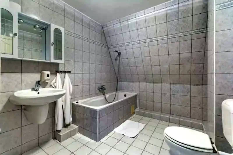 Miskolc Szállás | Hotel*** (K0856-23) A kép szerzői jogvédelem alatt állhat. Javasolt a kapcsolatfelvétel a jog tulajdonossal.