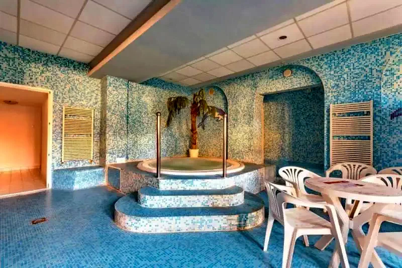 Mișcolț Cazare | Hotel*** (K0856-57) Imaginea poate fi supusă drepturilor de autor. Se recomandă contactarea titularului drepturilor.