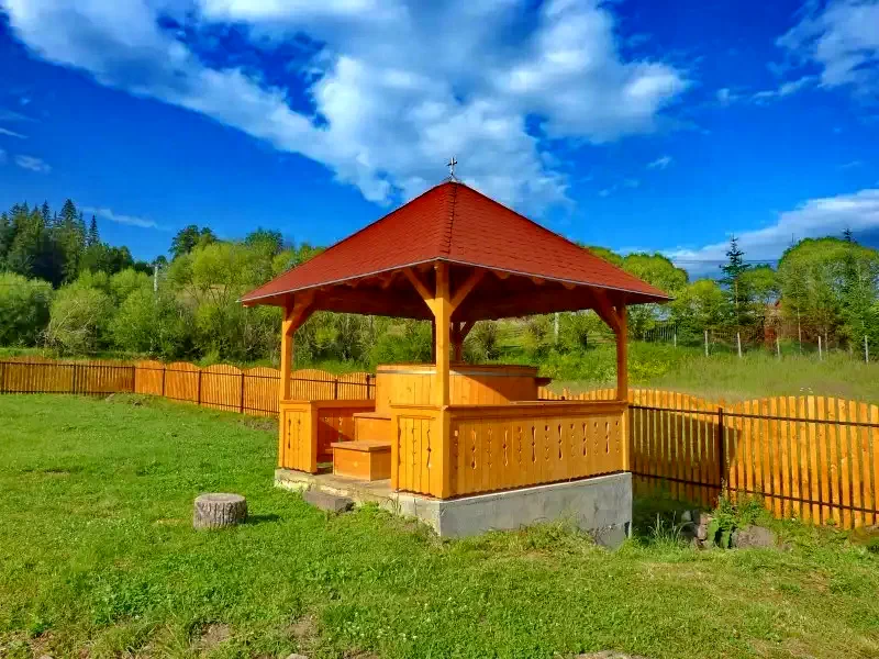 Barajul Zetea Cazare | Cabană (K0743-17) Imaginea poate fi supusă drepturilor de autor. Se recomandă contactarea titularului drepturilor.
