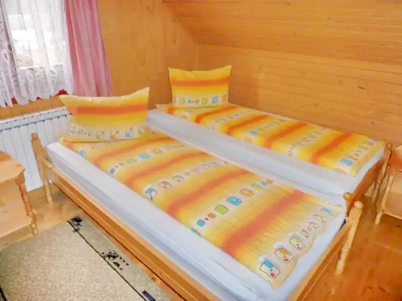 Barajul Zetea Cazare | Cabană (K0743-24) Imaginea poate fi supusă drepturilor de autor. Se recomandă contactarea titularului drepturilor.
