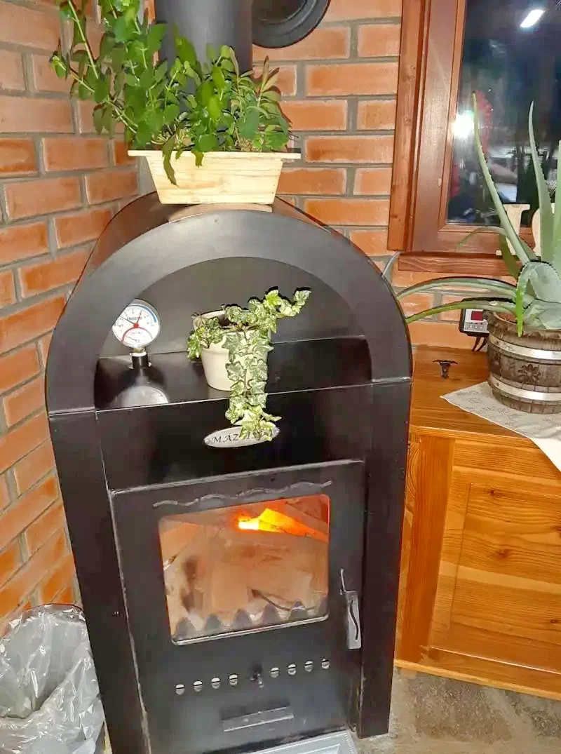 Barajul Zetea Cazare | Cabană (K0827-28) Imaginea poate fi supusă drepturilor de autor. Se recomandă contactarea titularului drepturilor.