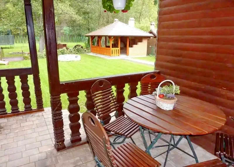 Barajul Zetea Cazare | Cabană (K1166-19) Imaginea poate fi supusă drepturilor de autor. Se recomandă contactarea titularului drepturilor.