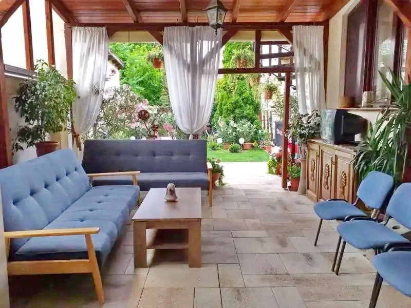 Jula Cazare | Cabană (K0086-26) Imaginea poate fi supusă drepturilor de autor. Se recomandă contactarea titularului drepturilor.