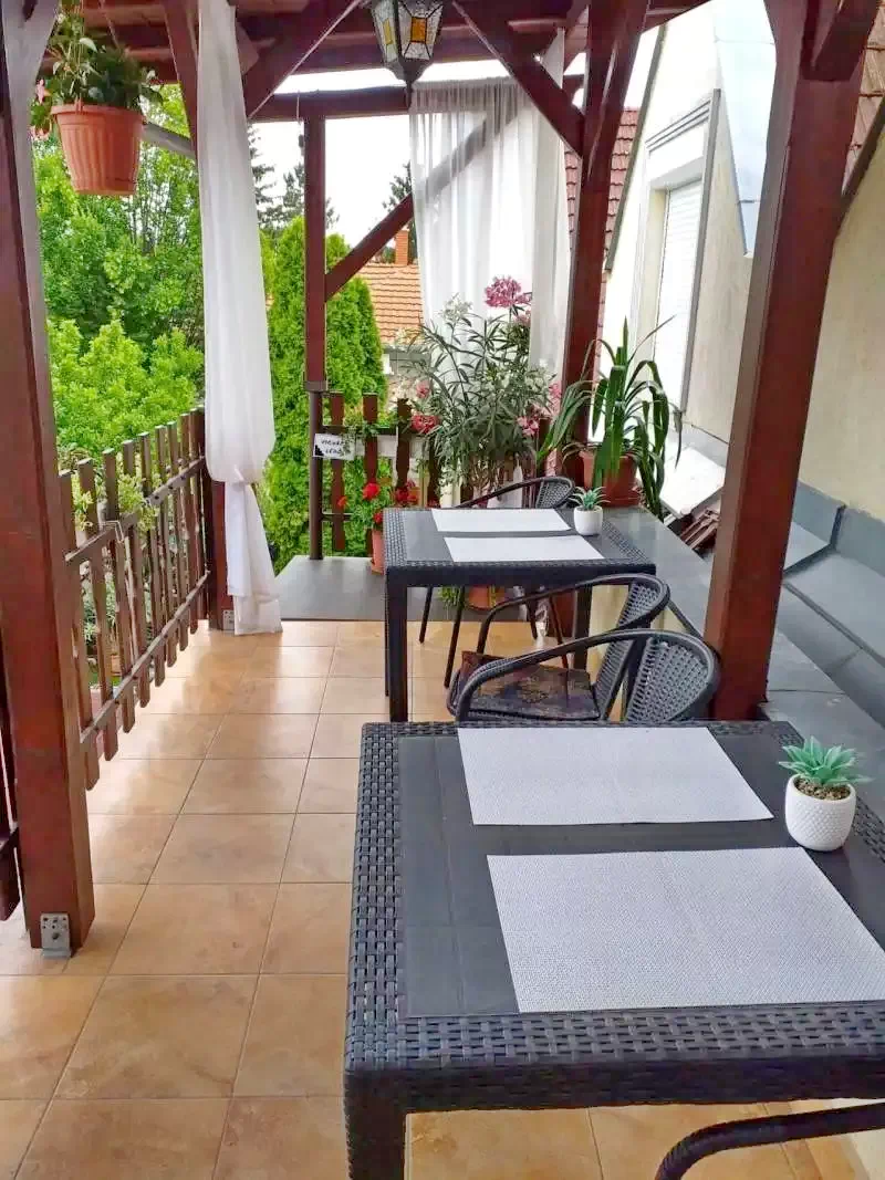 Jula Cazare | Cabană (K0086-32) Imaginea poate fi supusă drepturilor de autor. Se recomandă contactarea titularului drepturilor.