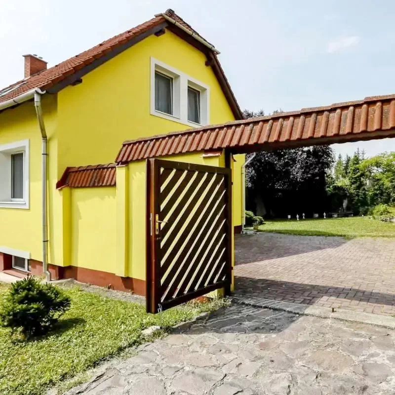 Eger Cazare | Sat de vacanță (K0275-27) Imaginea poate fi supusă drepturilor de autor. Se recomandă contactarea titularului drepturilor.