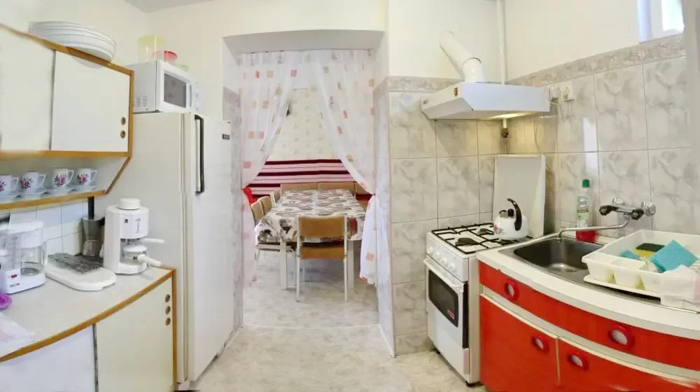 Jula Cazare | Sat de vacanță (K0111-11) Imaginea poate fi supusă drepturilor de autor. Se recomandă contactarea titularului drepturilor.