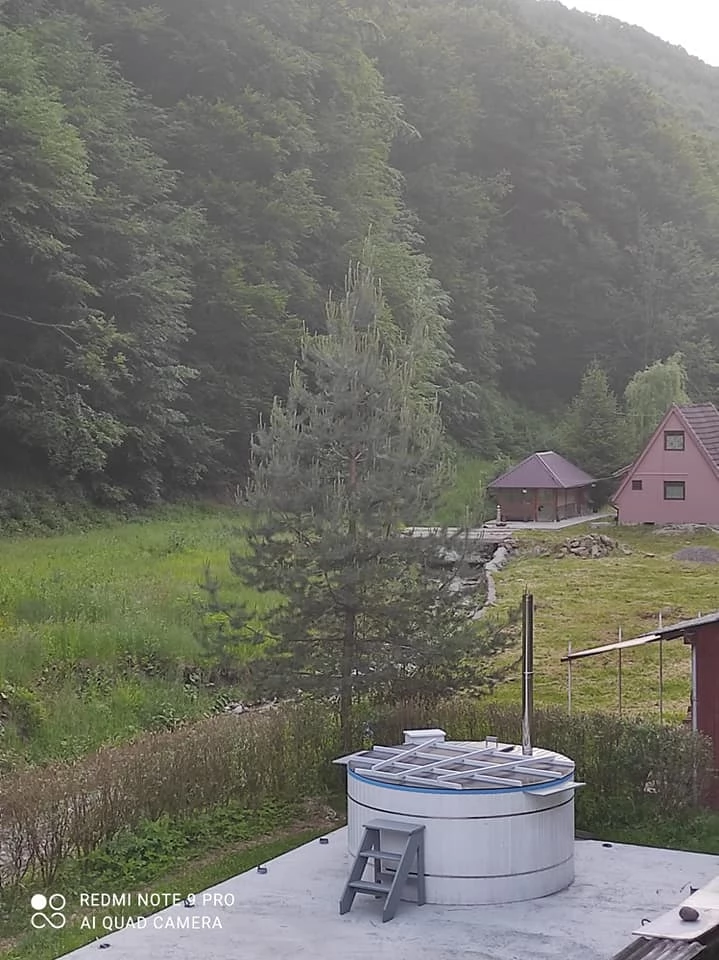 Barátka Szállás | Üdülőfalu (K0822-35) A kép szerzői jogvédelem alatt állhat. Javasolt a kapcsolatfelvétel a jog tulajdonossal.