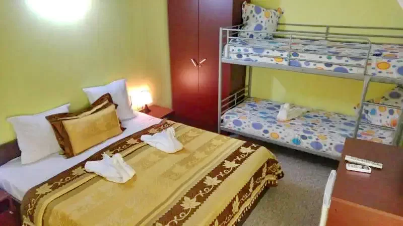 Costinești Cazare | Pensiune (K1329-23) Imaginea poate fi supusă drepturilor de autor. Se recomandă contactarea titularului drepturilor.