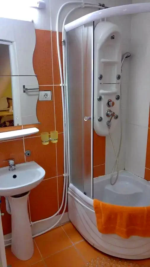 Costinești Cazare | Motel (K1329-27) Imaginea poate fi supusă drepturilor de autor. Se recomandă contactarea titularului drepturilor.