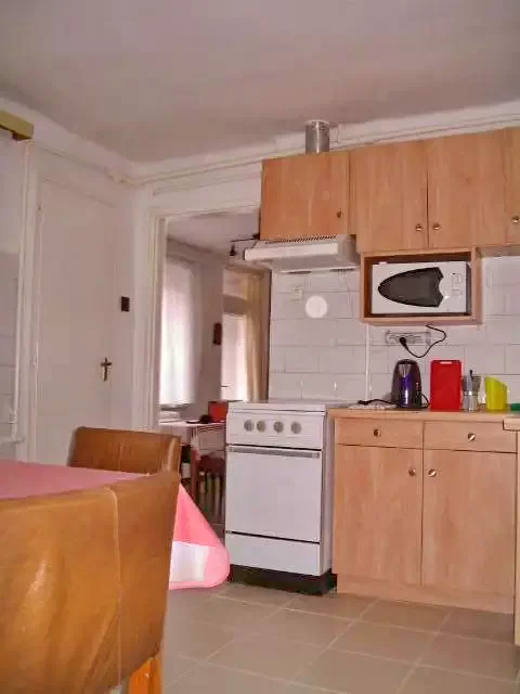  Cazare | Cabană (K0505-36) Imaginea poate fi supusă drepturilor de autor. Se recomandă contactarea titularului drepturilor.