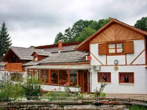  Szállás | Panzió (K1056-27) A kép szerzői jogvédelem alatt állhat. Javasolt a kapcsolatfelvétel a jog tulajdonossal.