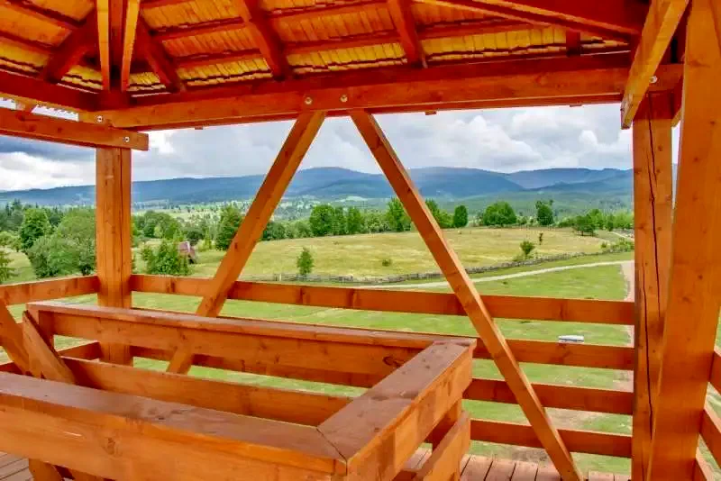 Vărșag Cazare | Bungalow (K1369-13) Imaginea poate fi supusă drepturilor de autor. Se recomandă contactarea titularului drepturilor.