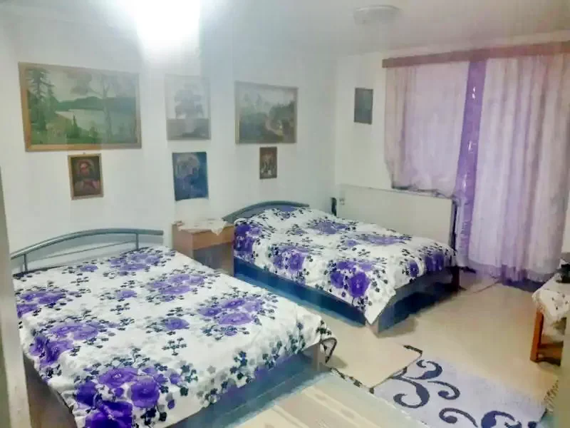 Székelyvarság Szállás | Bungalow (K1369-16) A kép szerzői jogvédelem alatt állhat. Javasolt a kapcsolatfelvétel a jog tulajdonossal.