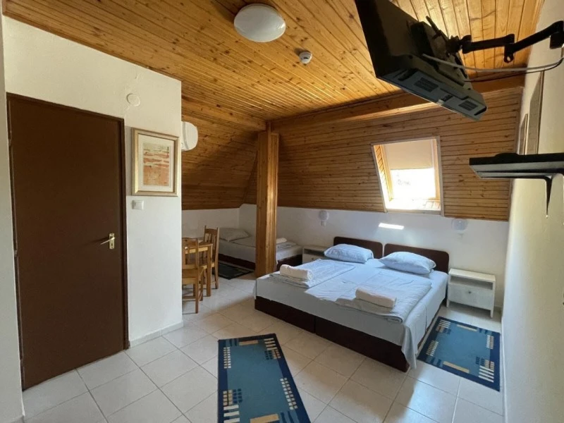  Cazare | Hotel**** (K1012-14) Imaginea poate fi supusă drepturilor de autor. Se recomandă contactarea titularului drepturilor.